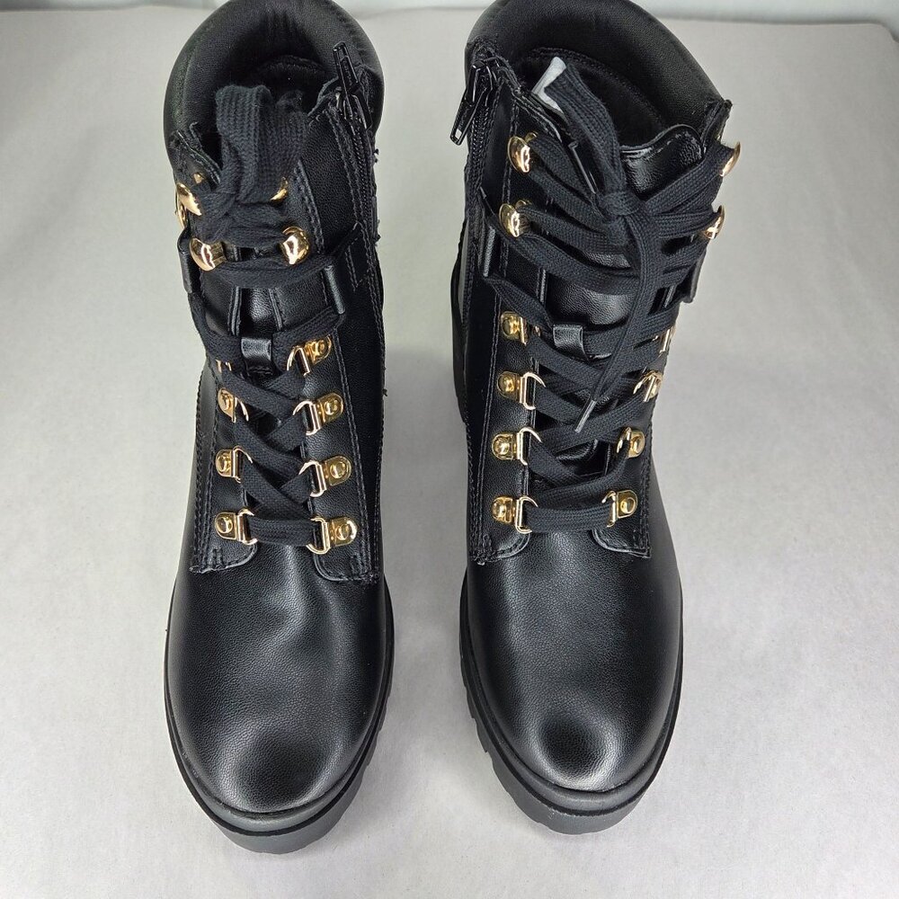 NWOT Wild Pair Women's Bridgitt Lace-up Side-Zip Lug-Sole Booties - Picture 3 of 7